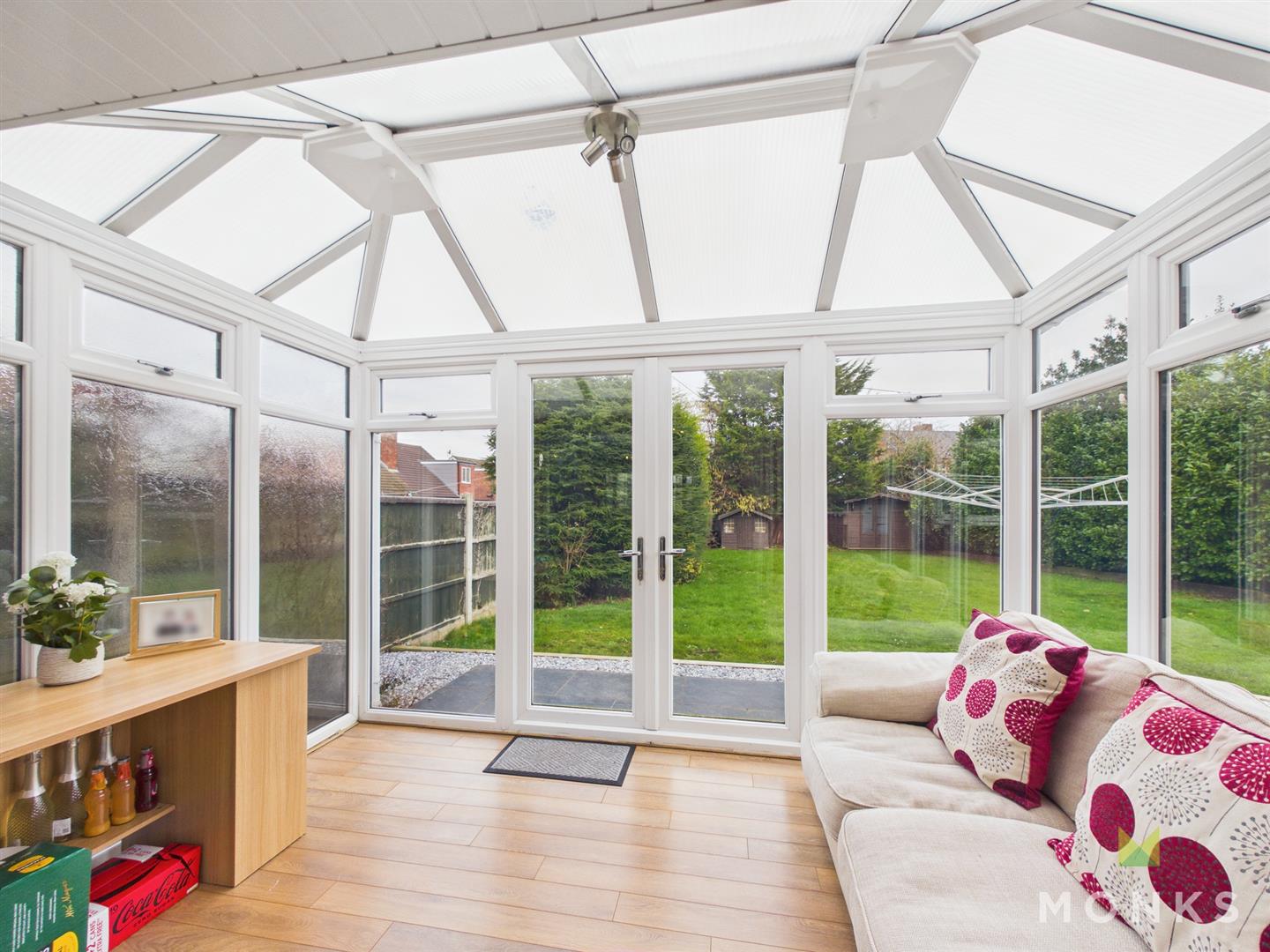 46 White Lodge Park, Shrewsbury, SY4 4NT For Sale